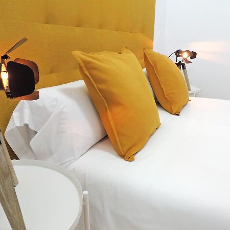 Casa Aurea-Apartamento Zona Antigua,Parking Y Wifi By Delabra Apartments 오비에도 외부 사진
