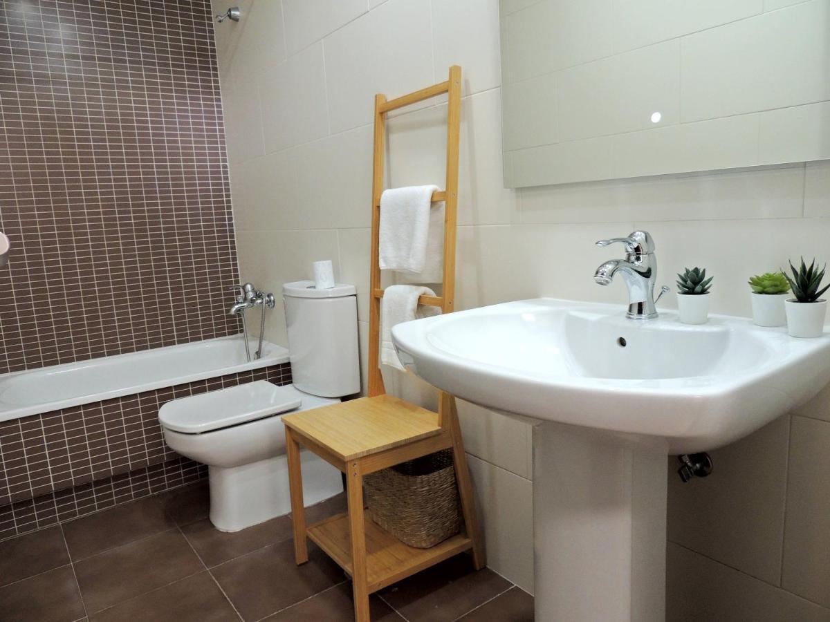Casa Aurea-Apartamento Zona Antigua,Parking Y Wifi By Delabra Apartments 오비에도 외부 사진